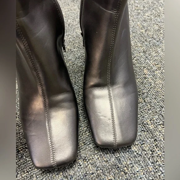 Jeffrey Campbell dark silver tone zip up stretchy square toe booties, sz 8.5 - Picture 7 of 9